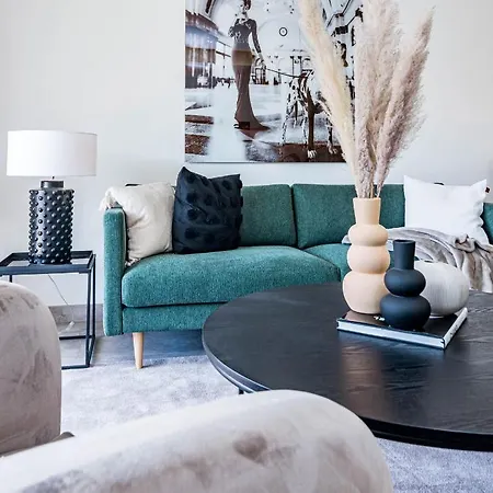 Inf27e- By Roomservices