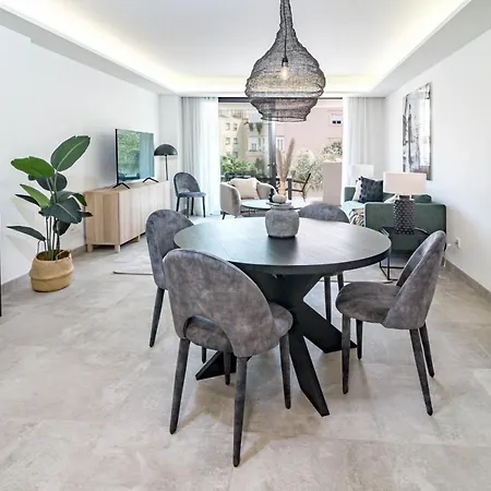 Inf27e- By Roomservices Estepona