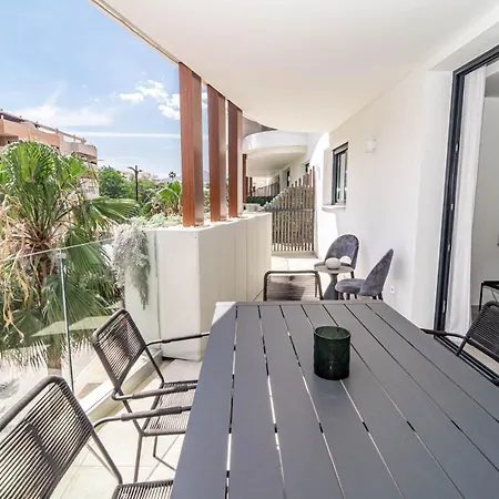 Inf27e- By Roomservices