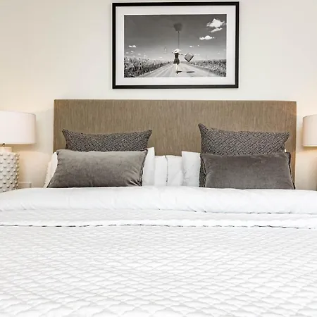 Inf27e- By Roomservices *