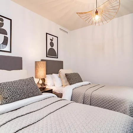 Inf27e- By Roomservices *