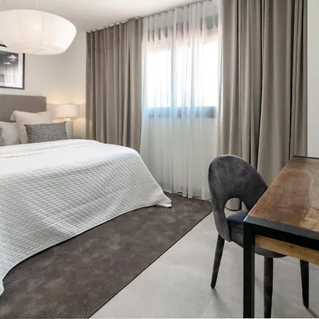 شقة Inf27e- By Roomservices إِستيبونا