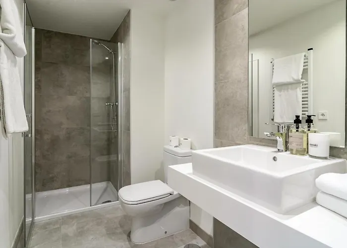 Inf2.7e- By Roomservices Estepona