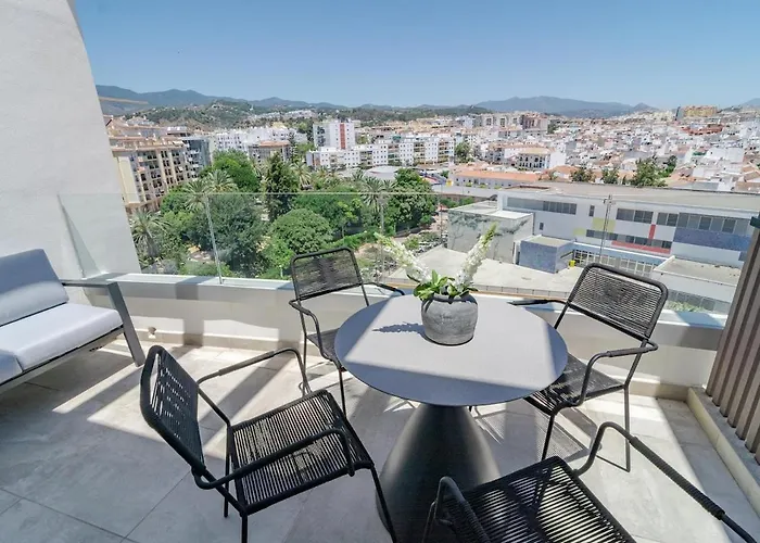 Inf2.7e- By Roomservices Lejlighed Estepona