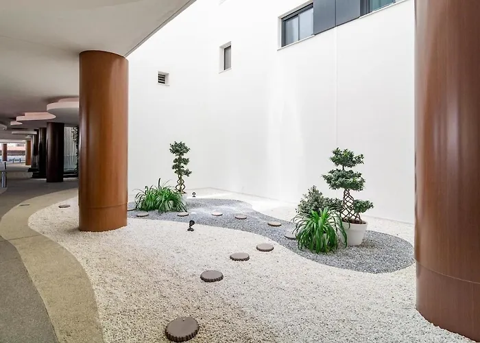 Inf2.7e- By Roomservices Lejlighed