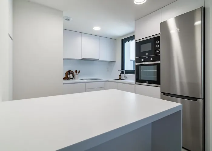 Inf2.7e- By Roomservices Estepona